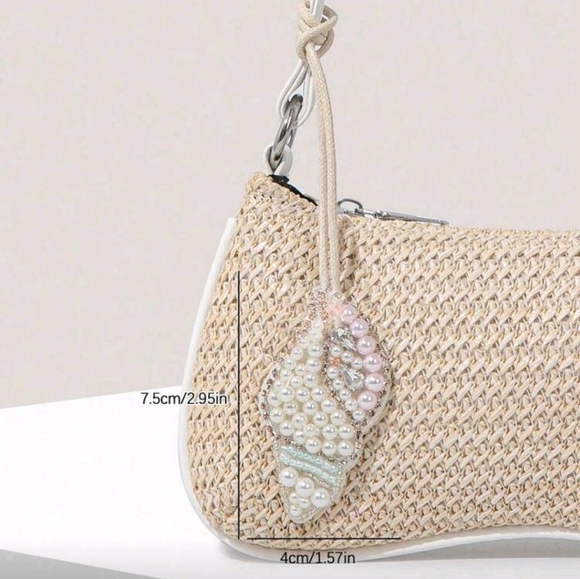 Shell With Pearls Bag Charm - Picture 2 of 2